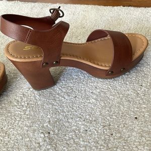 SODA chunky heels (tan)